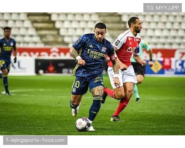 德佩盘带风格特点解析：技术细腻突破犀利