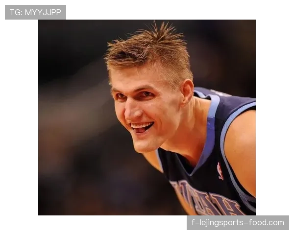 基里连科挡拆制造错位提升防守效率拉开球队防线