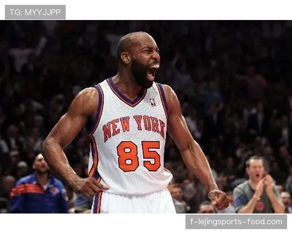 巴郎·戴维斯突破制造防守压力助攻效率显著提升